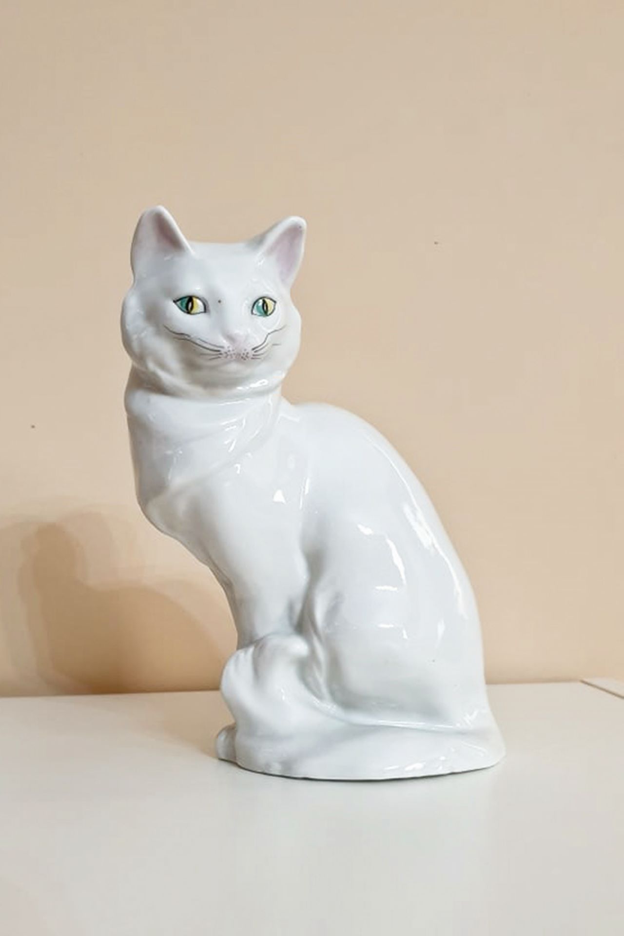 Kőbányai Porcelángyár macska